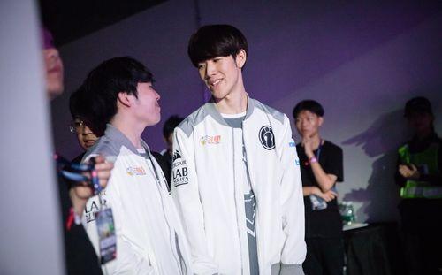 doinb最新爆料theshy,Theshy或将迎来职业生涯新篇章？  第2张