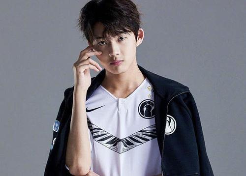 崔胜铉最新爆料,揭秘娱乐圈不为人知的秘密  第2张